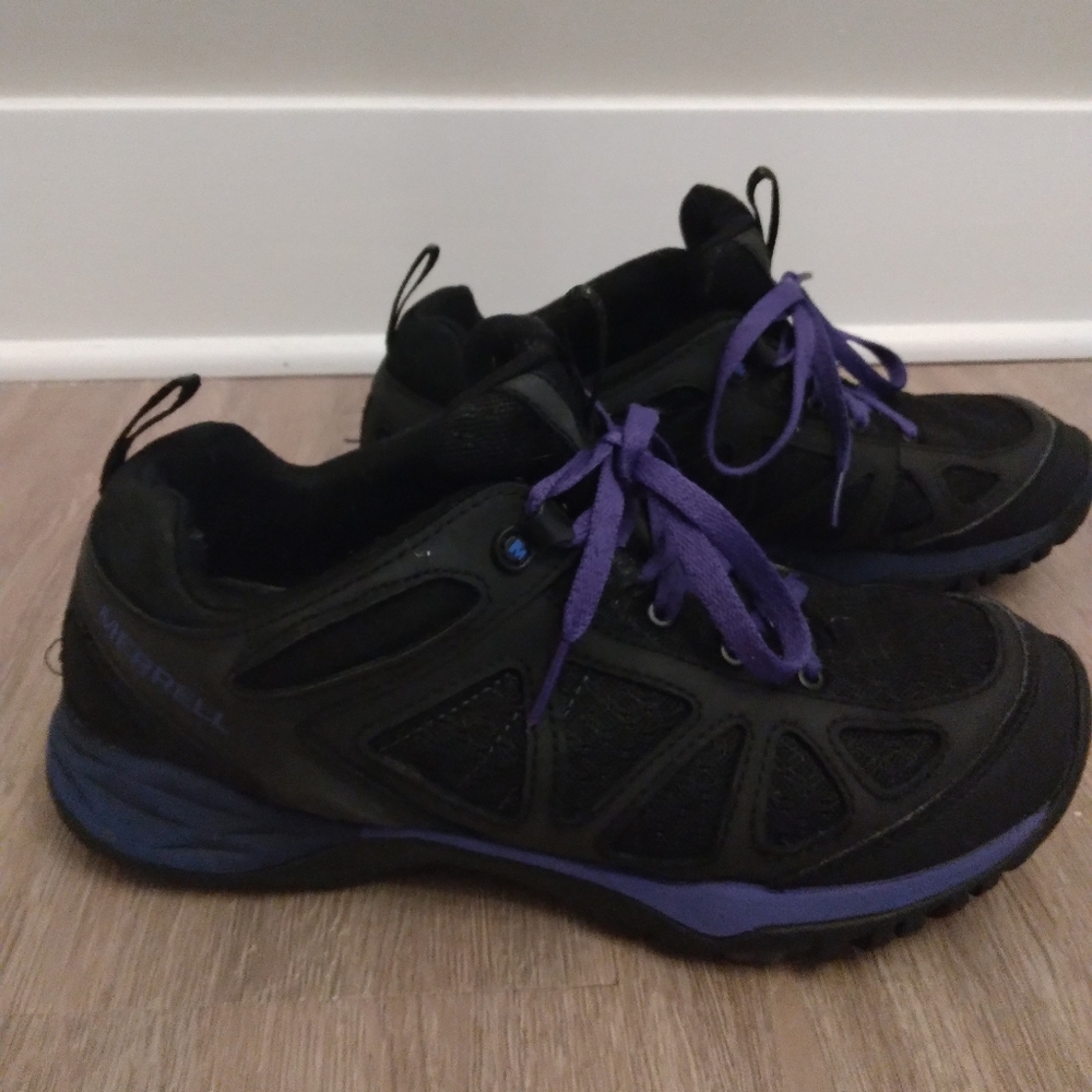Merrell trail runners - Picture 9 of 11